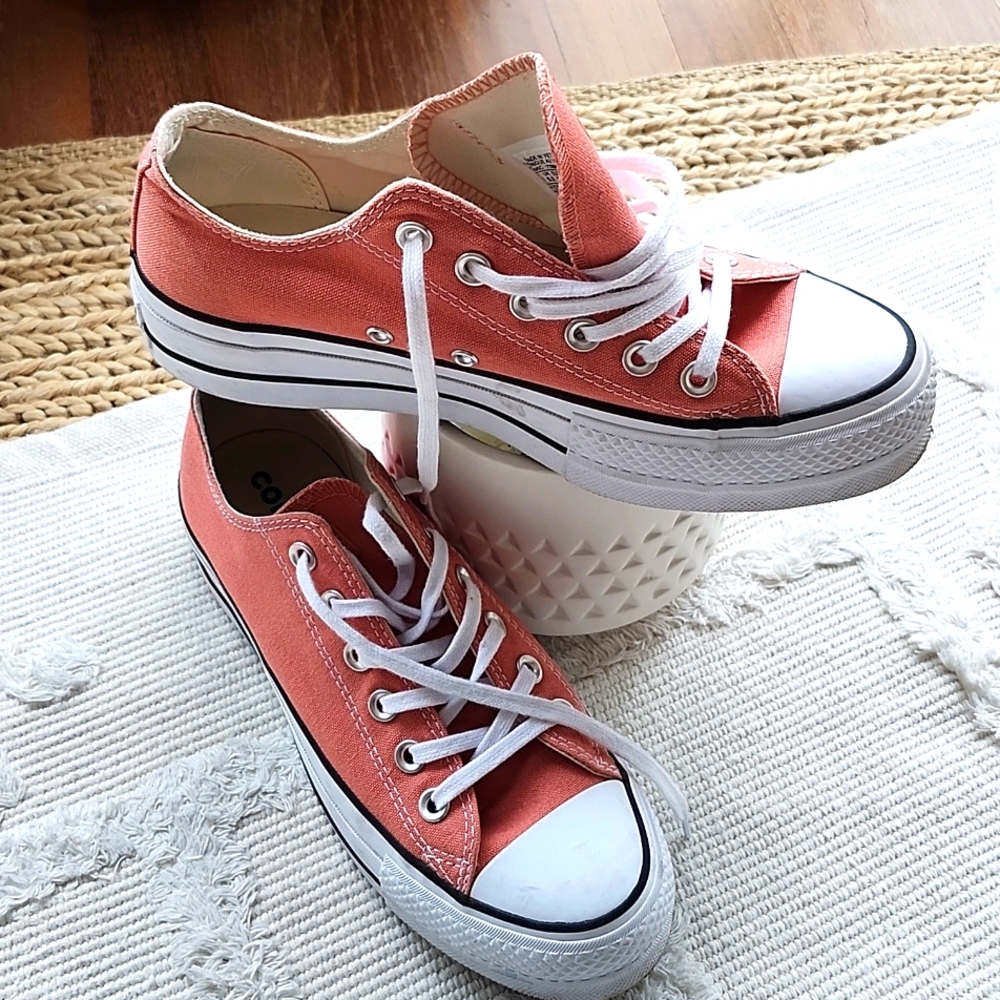 Converse Low Top Sneakers in Coral with White Accents